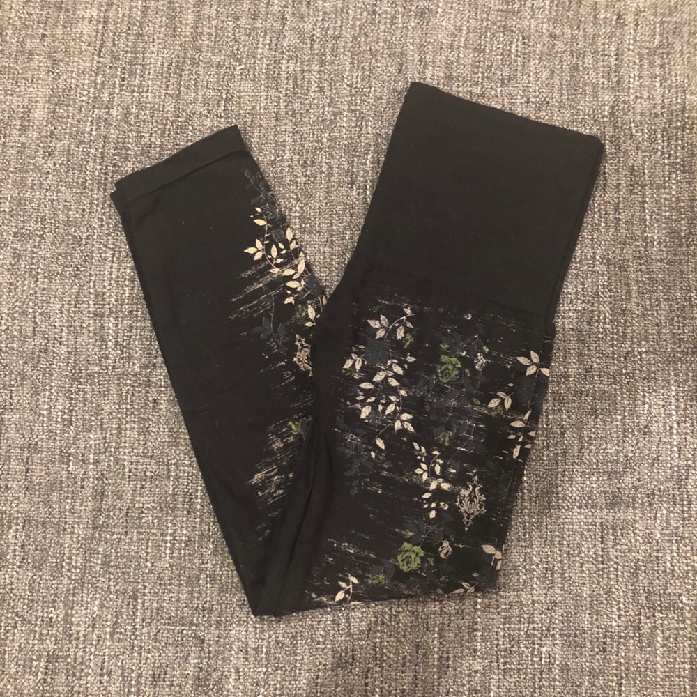 M Rena Crop Leggings